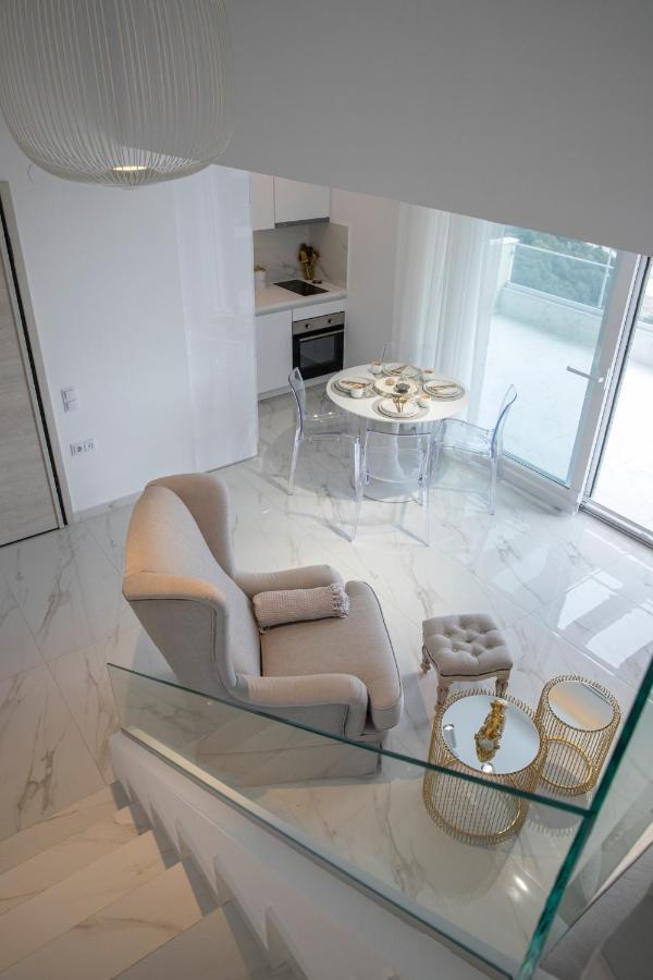 Dk Luxury Suite Néa Péramos Exterior foto