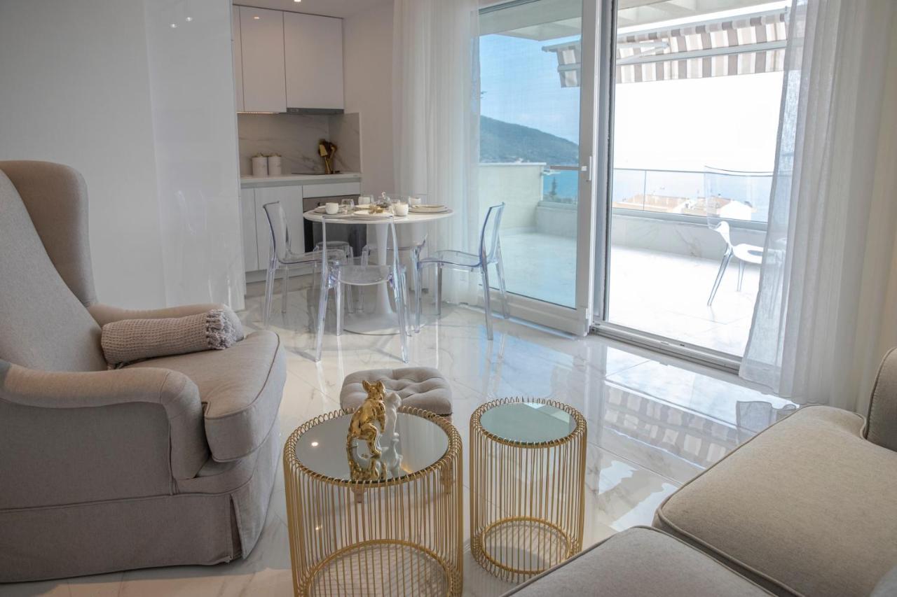 Dk Luxury Suite Néa Péramos Exterior foto