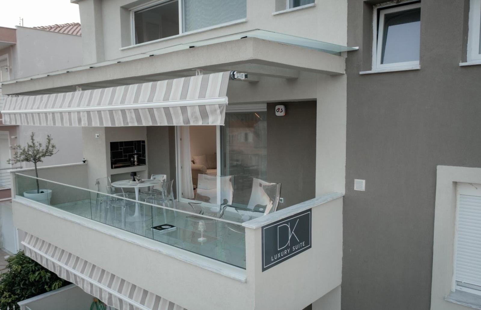 Dk Luxury Suite Néa Péramos Exterior foto